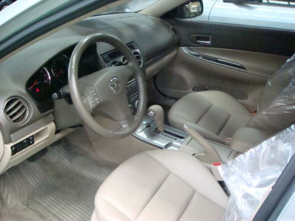 {花旗汽車} 馬自達 Mazda 6 2.0 旗艦型，2005年優質中古車，超低網路價 50.8 萬 照片2